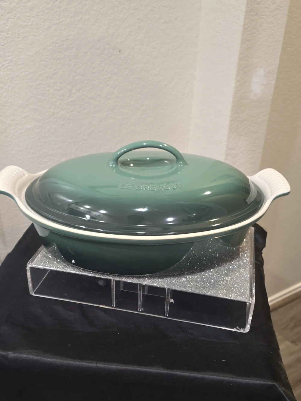 Le Creuset 4QT Oval HeritageCovered Casserole Dish- Artichaut